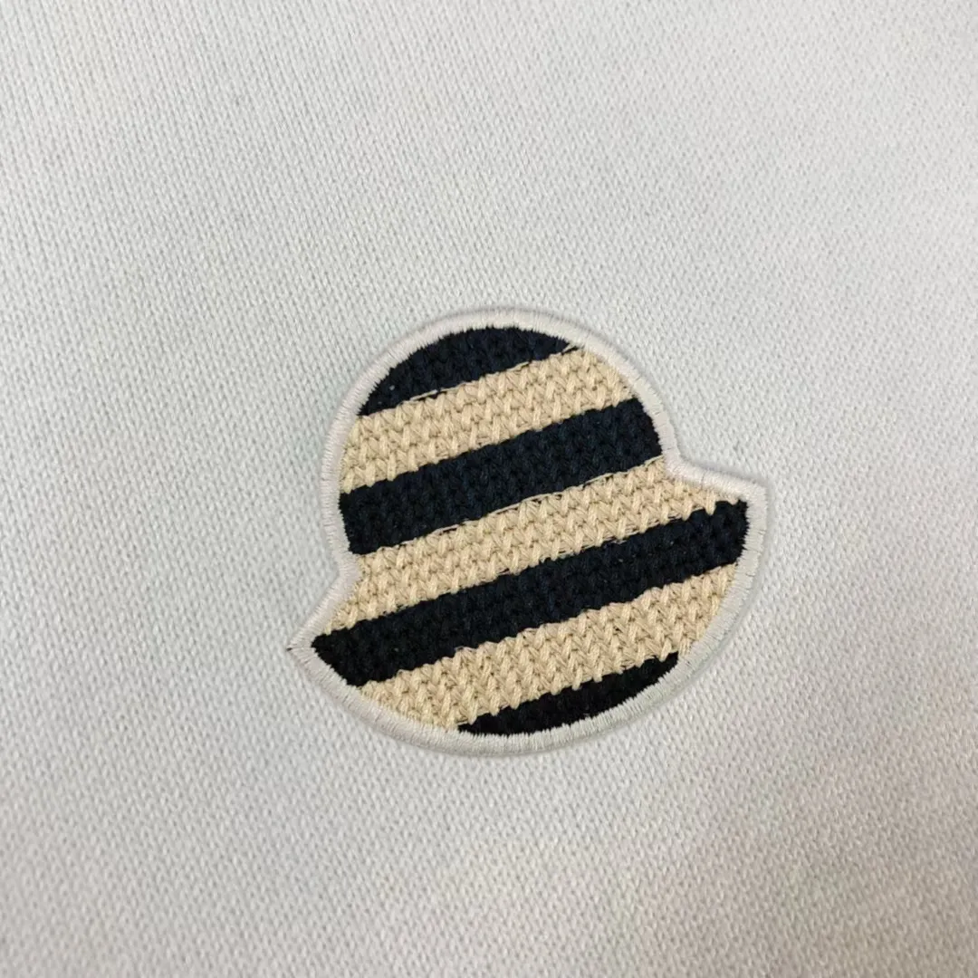 P110，MON*CLER New Arrival ～ Classic 。 ， ， ， ， ， 。 ， logo ， Versatile Hot Sale✨✨ ！ ！ ：Black White Gray Size：M L XL XXL 3XL（ 200 ）